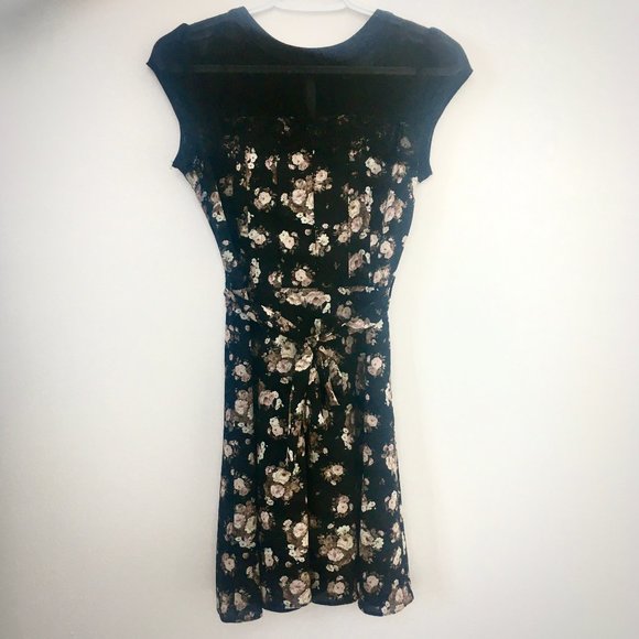 Black Floral Cap Sleeve Dress - Picture 1 of 5